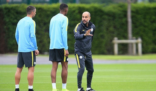 Pep Guardiola nhiều khả năng sẽ đưa lối chơi Tiki-taka áp dụng tại Manchester City. Ảnh: Internet.