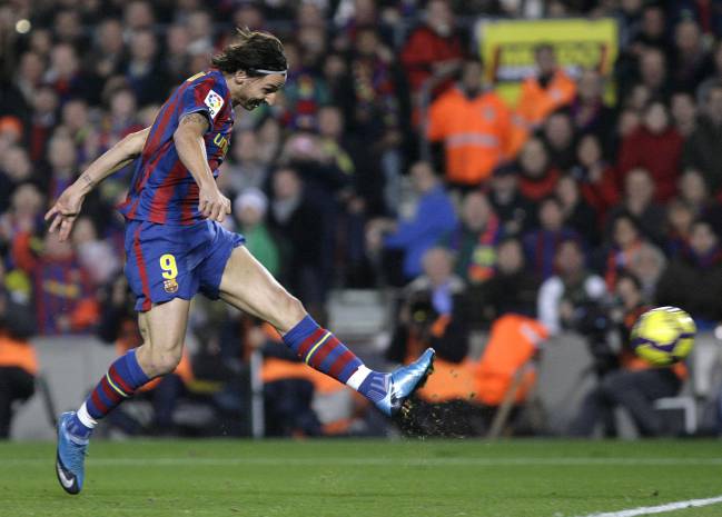 Zlatan Ibrahimovic có mùa đầu tiên khá hay ở Barca. Ảnh: Internet.