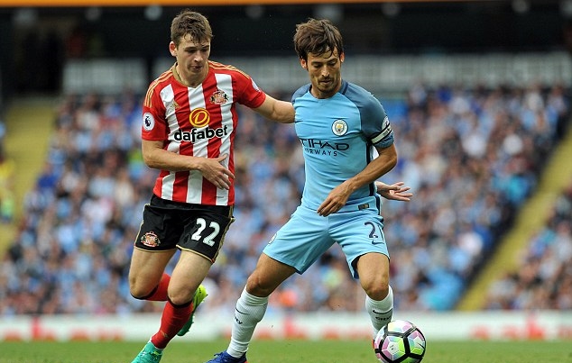 Donald Love gia nhập Sunderland đánh dấu cột mốc lần đầu Manchester United sạch bóng người Scotland sau 114 năm. Ảnh: Internet.