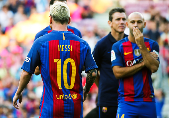 Lionel Messi và Javier Mascherano trong màu áo Barca. Ảnh: Internet.