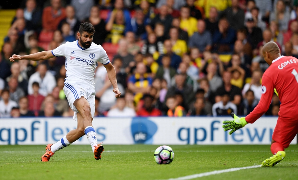 Bảy phút sau, Diego Costa hoàn tất cuộc lội ngược dòng bằng bàn thắng ấn định tỷ số 2-1. Ảnh: Internet.