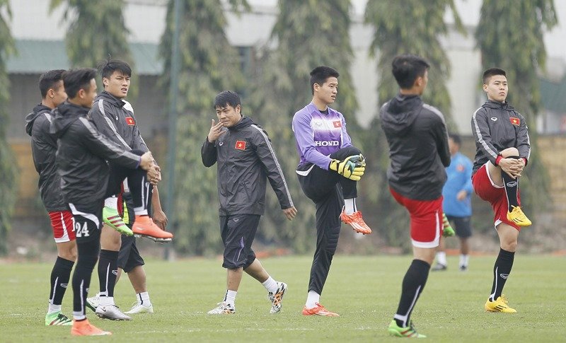 Danh sách tuyển Việt Nam chỉ được công bố sau khi V-League 2018 hạ màn.