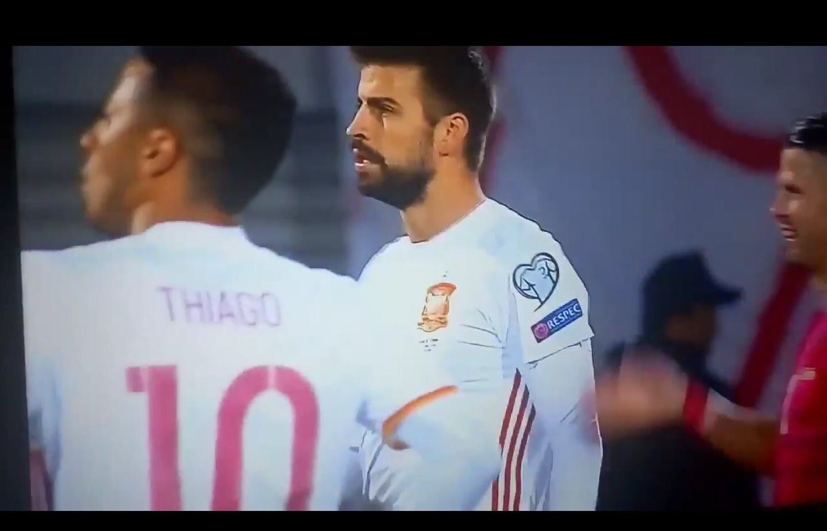 truoc-pique-xavi-va-puyol