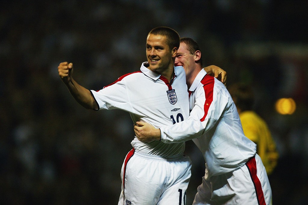 Michael Owen: Thần đồng một thời của bóng đá Anh ghi 3 bàn trong 4 trận cho Tam sư tại U20 World Cup năm 1997. Giải đấu năm đó giới thiệu hàng loạt tên tuổi bóng đá, trong đó có “Đứa con thần gió” Thierry Henry ghi 3 bàn trong 5 trận của Pháp. Henry năm ấy sát cánh cùng nhiều đồng đội sau này ở ĐT Pháp như William Gallas, Nicolas Anelka và David Trezeguet. Ảnh: Internet.