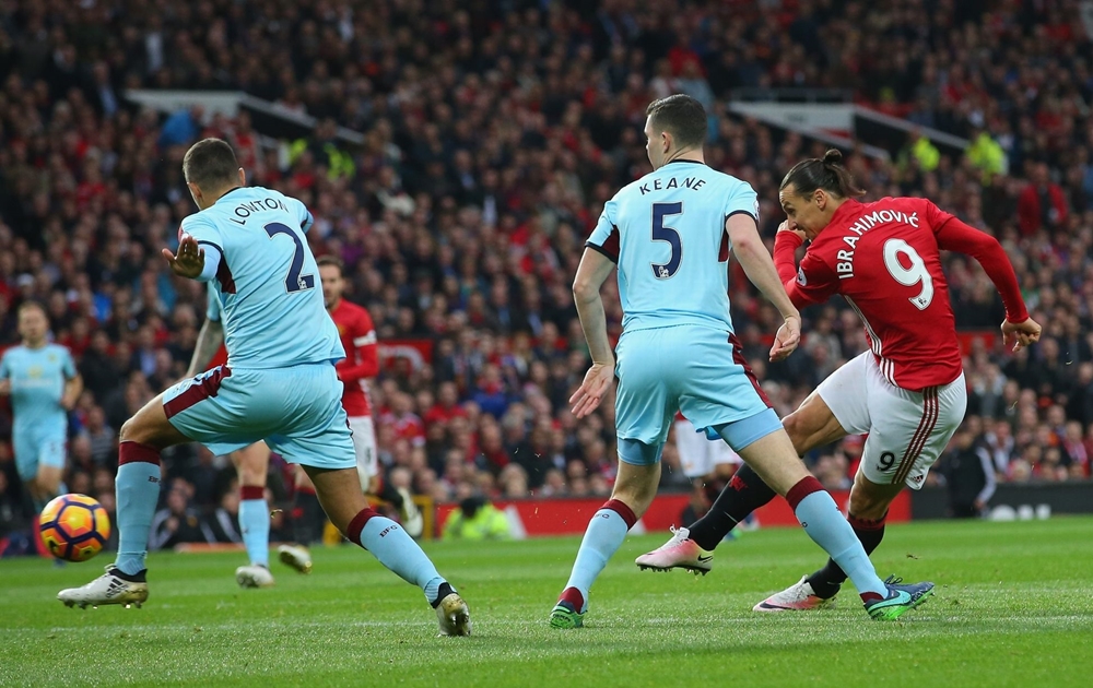 Được thi đấu trên sân nhà Old Trafford, Manchester United dễ dàng chiếm lĩnh thế trận. Ảnh: Internet.