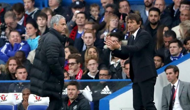 Jose Mourinho cần thay đổi như Antonio Conte. Ảnh: Internet.
