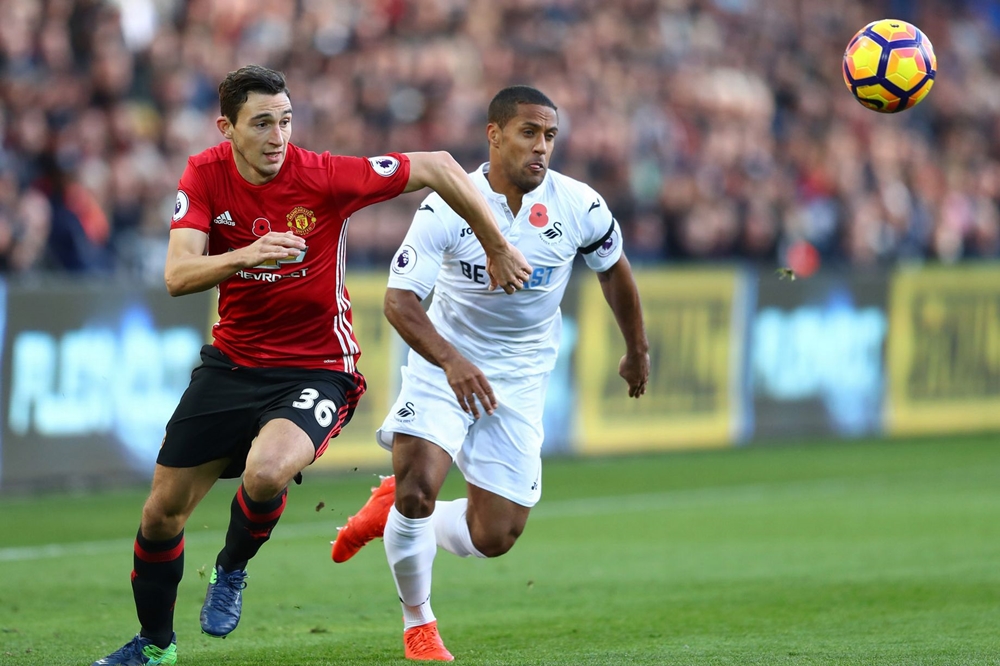 Bằng đội hình được xem là chắp vá nhưng chính Quỷ đỏ thành Manchester mới là đội làm chủ thế trận. Ảnh: Internet.