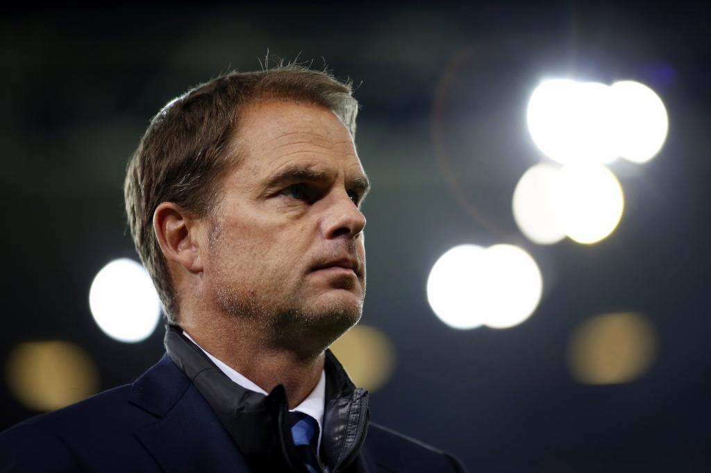 8. Frank de Boer (2016/14 trận): Sau một ngày Mancini buộc phải ra đi, nhà cầm quân người Hà Lan được bổ nhiệm vào chiếc ghế nóng ở đội chủ sân Giuseppe Meazza. Thế nhưng dù được đầu tư rất nhiều trước mùa giải, De Boer lại không thể đem đến điều mà người hâm mộ lẫn giới chủ mong muốn. HLV 46 tuổi bị sa thải vào ngày 01/11/2016 chỉ sau ba tháng tại vị. Ảnh: Internet.