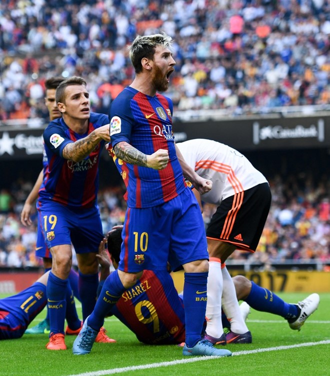 Messi lại khiến thế giới xôn xao về tương lai của mình.