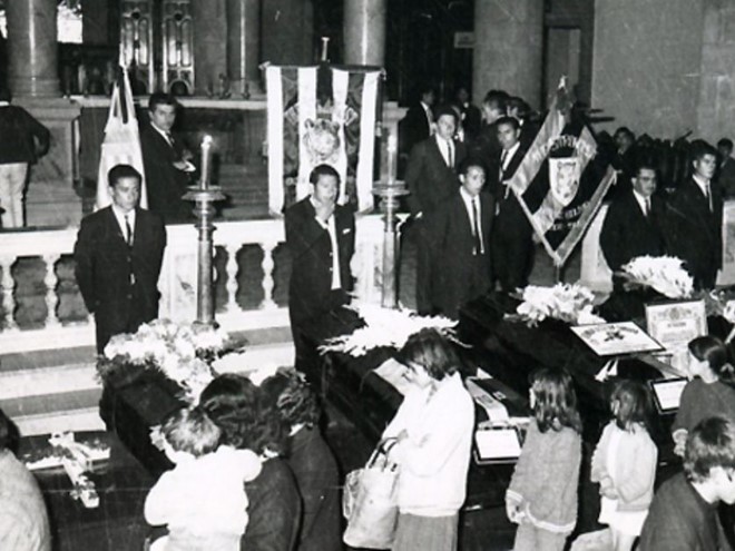 The Strongest (Bolivia) - 1969: Trở về sau trận đấu giao hữu tại Santa Cruz, phi cơ chở các thành viên CLB The Strongest bất ngờ mất liên lạc khi tới địa phận thị trấn Viloco, miền tây Bolivia. Ngày hôm sau, xác chiếc máy bay mất tích được tìm thấy và toàn bộ 78 hành khách, phi hành đoàn đều đã bỏ mạng. Ảnh: Twitter.
