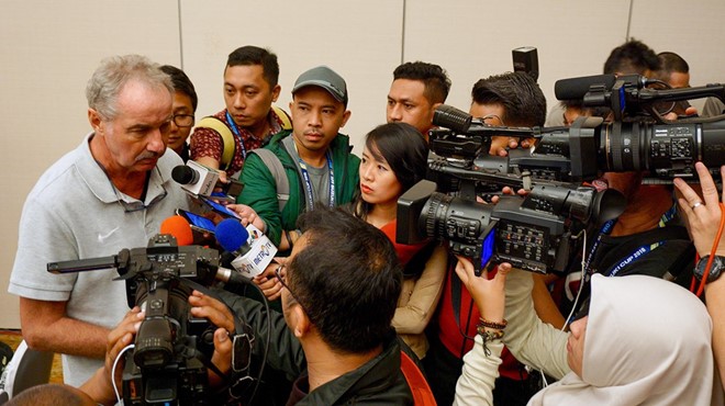 Huấn luyện viên Alfred Riedl khẳng định Indonesia sẽ nỗ lực giành chiến thắng trước đội tuyển Việt Nam ngay trên sân Mỹ Đình. Ảnh: AFF Cup.