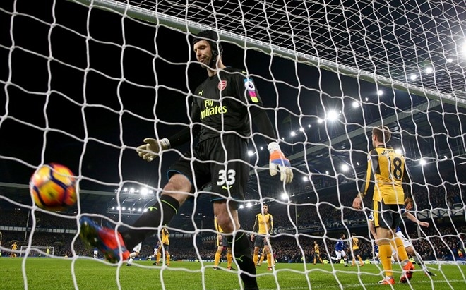 Arsenal khó đạt số điểm như mong muốn để đăng quang vào cuối mùa.