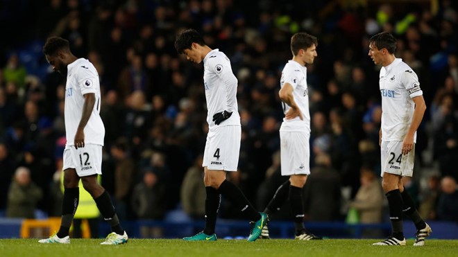 Middlesbrough vs Swansea City (22h ngày 17/12): Thiên nga đen đã thua 4/5 trận gần nhất làm khách trước các đội bóng mới lên hạng. Trận đấu còn lại họ giành được chiến thắng trước Burnley.