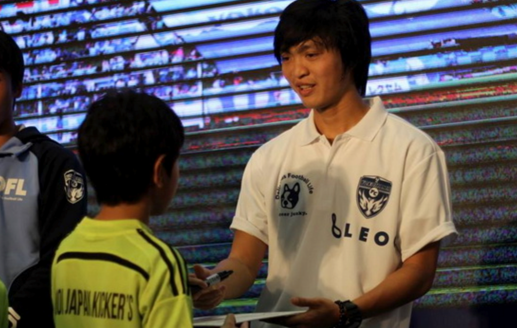 Tuấn Anh là mẫu cầu thủ chuyên nghiệp trong sinh hoạt và tập luyện, được Yokohama FC đánh giá cao trong 1 năm anh khoác áo CLB Nhật Bản.