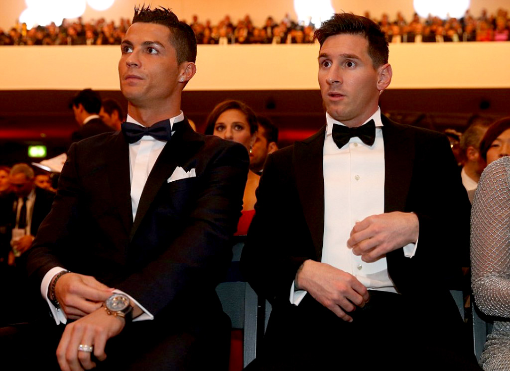 Messi và Ronaldo là hai siêu sao sân cỏ, nắm giữ kỷ lục về thu nhập.
