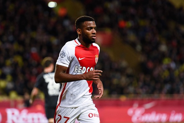 Thomas Lemar (Monaco): Mùa giải này, tiền vệ 21 tuổi đã 8 bàn, 4 pha kiến tạo trong 22 trận ra sân cho Monaco. Lemar đóng vai trò quan trọng giúp Monaco giành quyền vào vòng 1/8 Champions League và đứng thứ 2 tại Ligue 1.