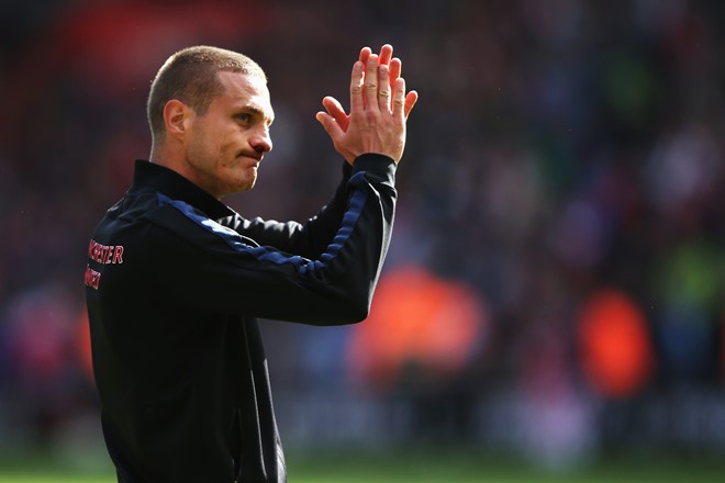 Nemanja Vidic là một trong những bản hợp đồng rất thành công của Man Utd trong kỳ chuyển nhượng mùa đông. Thời điểm mua cầu thủ này từ Spartak Moscow vào tháng 12/2005, "Quỷ đỏ" chỉ tốn 7 triệu bảng. Những gì trung vệ người Serbia để lại trong màu áo Man Utd không cần nhắc lại. Anh cùng Rio Ferdinand có thời điểm trở thành cặp trung vệ hay nhất bóng đá thế giới.