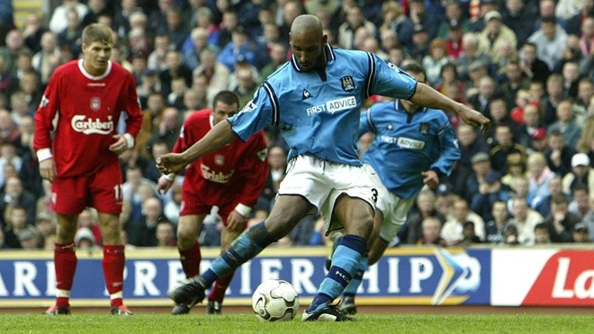 Liverpool vs Man City (0h30 ngày 1/1): Man City mới chỉ duy nhất 1 lần giành chiến thắng tại sân Anfield trong khuôn khổ Premier League. Trận đấu đó diễn ra vào tháng 5/2003 khi Anelka ghi cú đúp vào lưới đội bóng cũ để mang về cho Man City chiến thắng 2-1.