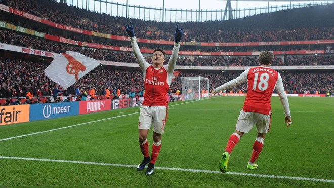 Arsenal 2-1 Burnley: Alexis Sanchez khiến cả sân Emirates vỡ òa vì bàn thắng muộn màng.