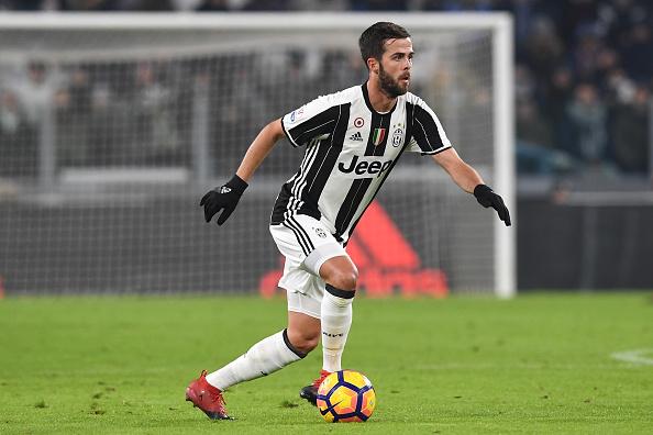 11. Miralem Pjanic - 280 cơ hội: 34 kiến tạo và 27 bàn thắng. Ảnh: Talksport.