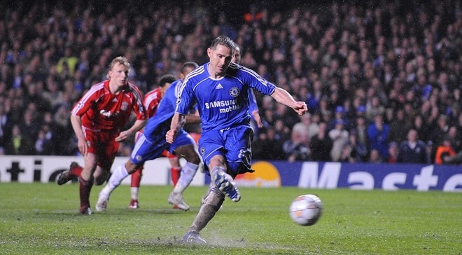 39 là số lần vào lưới nhặt bóng của thủ môn Ngoại hạng Anh khi đối mặt Lampard trên chấm 11 mét. Chỉ Alan Shearer (56) vượt mặt huyền thoại Chelsea.