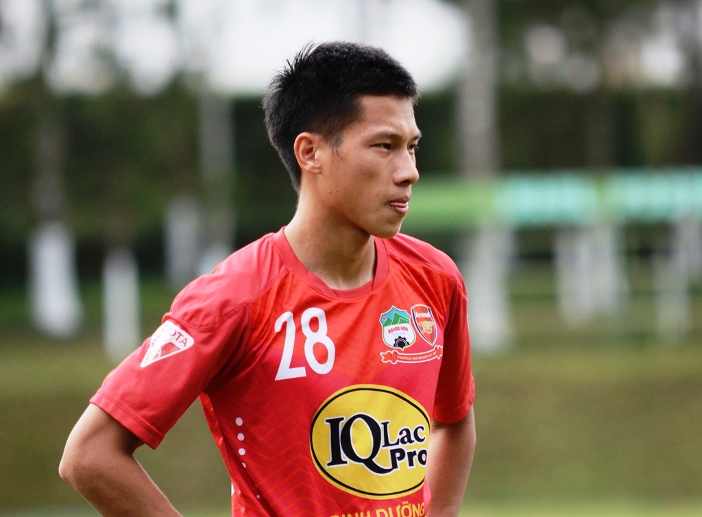 Anh Tài là cầu thủ thứ hai của HAGL sang Hàn Quốc thi đấu sau Xuân Trường.