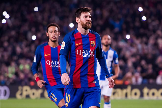 Messi gần như không ăn mừng bàn thắng sau khi thực hiện thành công quả 11m.