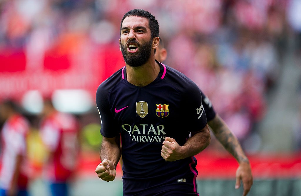 Arda Turan (Barcelona, 4 bàn): Từ khi chuyển đến Barca năm 2015, tiền vệ người Thổ Nhĩ Kỳ lần đầu có thành tích ghi bàn ấn tượng tại Champions League. Trong hành trình vào tứ kết của đội bóng xứ Catalan, Turan đóng góp 4 pha lập công.
