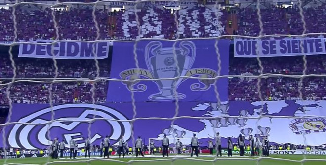 Tấm tifo của CĐV Real Madrid.