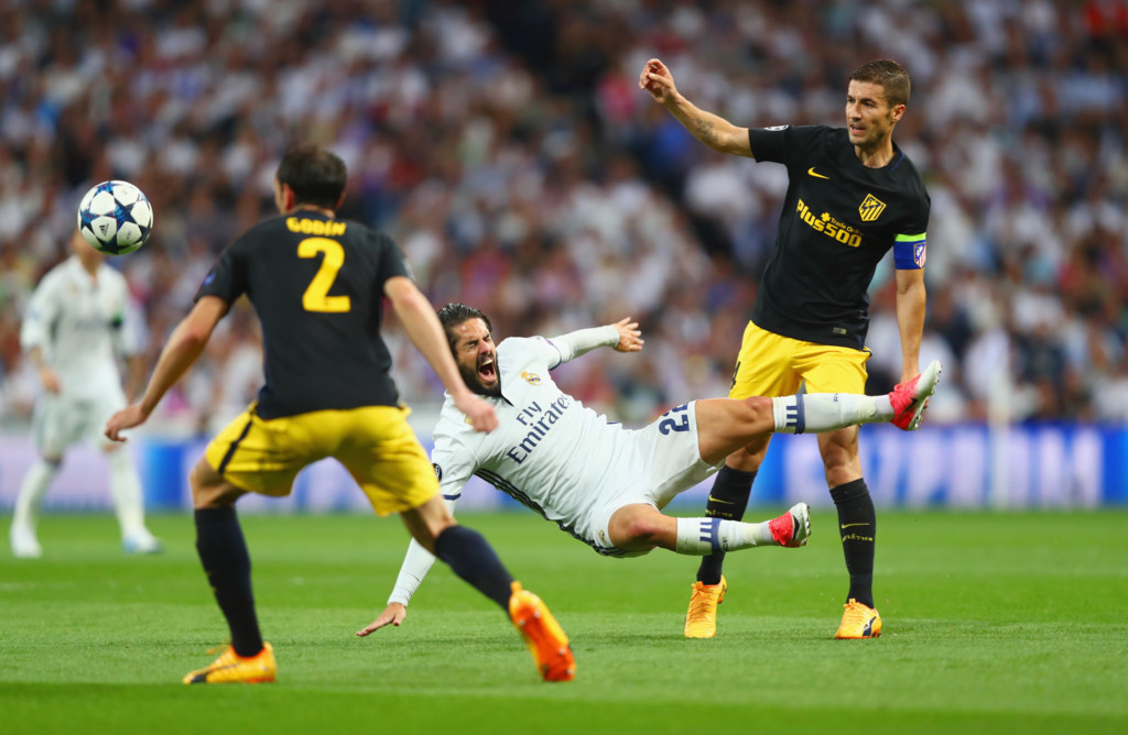 0 - Trái tim hàng tiền vệ của Atletico Madrid - Gabi không có một pha tắc bóng thành công nào.