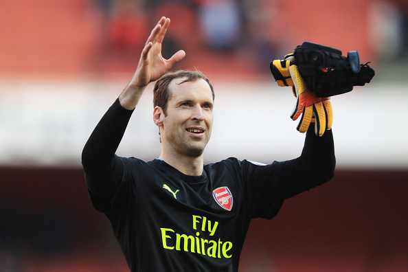 =6. Arsenal (1): Cầu thủ duy nhất trong đội hình "Pháo thủ" có vinh dự được nâng cao danh hiệu Champions League chính là thủ môn Petr Cech. Sunderland, West Ham, West Brom, Middlesbrough cũng là những CLB sở hữu trong đội hình 1 cái tên từng lên ngôi tại giải đấu danh giá nhất lục địa già.