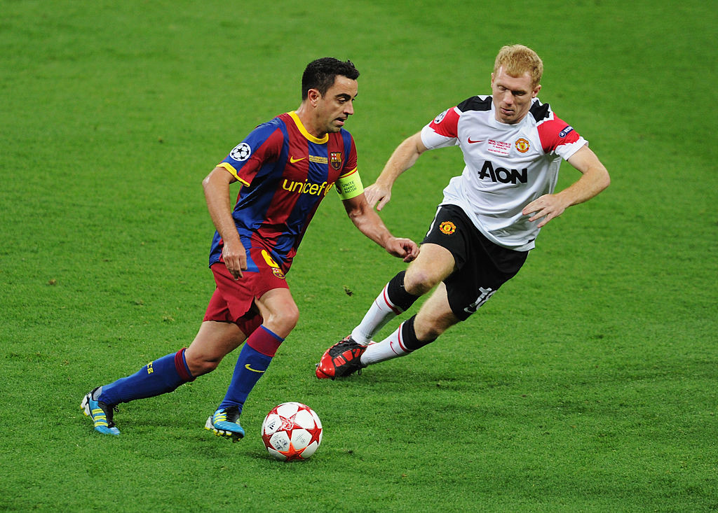 Thay người Paul Scholes: Scholes tuyên bố giải nghệ vào cuối mùa 2010/11 nhưng đã thay đổi quyết định chỉ 7 tháng sau đó. Anh trở lại và kịp bổ sung thêm vào bộ sưu tập 1 danh hiệu vô địch Premier League trước khi chính thức treo giày vào năm 2013.