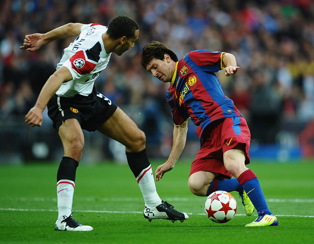 Hậu vệ Rio Ferdinand: Đối tác ăn ý của Vida cũng chính thức nói lời chia tay sự nghiệp quần đùi áo số vào ngày 30/5/2015, ngay sau khi CLB chủ quản Queens Park Rangers xuống hạng.
