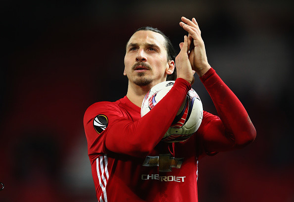 Ibrahimovic chia tay MU chỉ sau một mùa giải dù thi đấu tốt.