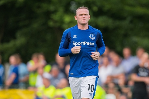 EVERTON: Jordan Pickford (Sunderland - 30 triệu bảng), Davy Klaassen (Ajax - 23,6 triệu bảng), Sandro Ramirez (Malaga - 5,2 triệu bảng), Michael Keane (Burnley - 25 triệu bảng), Wayne Rooney (Man Utd - Miễn phí), Cuco Martina (Southampton - Miễn phí).