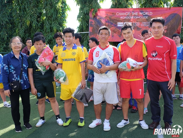 Ông Đỗ Anh Tuấn – cố vấn phát triển chương trình Special Olympics cho biết: “Bóng đá kết hợp giữa người thiểu năng và người bình thường là môn thể thao mới đang trong quá trình thử nghiệm để đưa vào hệ thống thi đấu giải thể thao người khuyết tật thành phố. Hiện tại ở Việt Nam có một số môn thi đấu như bóng đá, điền kinh, bocci, bơi lội,… những môn thể thao này sẽ giúp cho người bình thường thấu hiểu và chia sẻ với những người thiểu năng”.