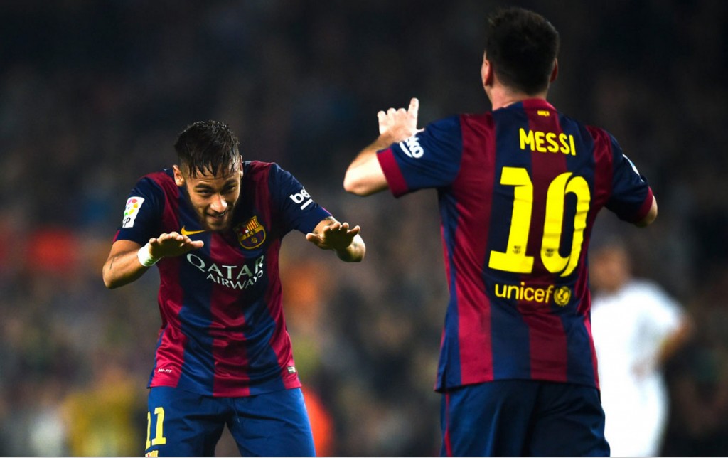 Neymar sẽ cạnh tranh sòng phẳng với Ronaldo và Messi trong cuộc đua quả bóng vàng.