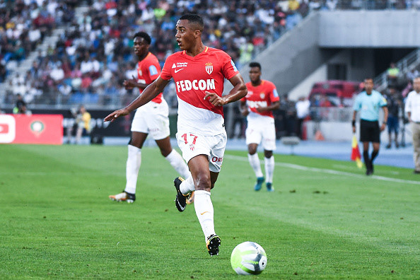 7. Youri Tielemans (Anderlecht tới Monaco/21,6 triệu bảng): Tiền vệ người Bỉ là một trong những trụ cột quan trọng nhất của Anderlecht trong vài năm trở lại đây, nhưng đáng ngạc nhiên là cầu thủ này chỉ mới 20 tuổi. Cập bến sân Louis II, Tielemans được kỳ vọng sẽ giúp Monaco tiếp tục lật đổ ách thống trị của gã nhà giàu PSG.