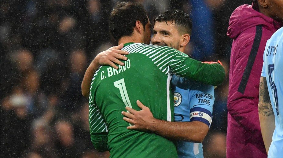 Nỗ lực và rồi cơ hội sẽ đến với Claudio Bravo.