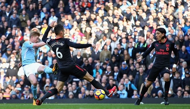 Pha bóng Kevin de Bruyne mở tỷ số cho Man City.