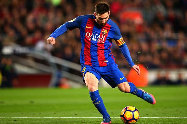 Messi đã có pha khống chế bóng bằng ngực ghi bàn khai thông thế bế tắc và tiếp tục xé lưới đối thủ ở phút 64. Không những vậy, anh còn có 2 pha kiến tạo cho đồng đội lập công. Trong trận đấu, Leo tung ra 4 đường chuyền quan trọng, 5 lần rê dắt bóng thành công, chuyền chính xác lên đến 80% và 79 lần chạm bóng. Đây là một trong những trận đấu tuyệt vời của tiền đạo Barca.