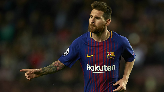 Không phải Messi, chính Ronaldo mới xuất sắc hơn trong 1 năm qua.