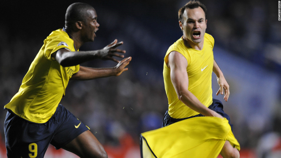 Các cổ động viên Chelsea có lẽ vẫn chưa thể quên trận bán kết Champions League mùa giải 2008/09 với chính Barcelona khi họ bị trọng tài Tom Ovrebo từ chối ít nhất 3 quả penalty mười mươi và Iniesta ghi bàn thắng quyết định ở những phút bù giờ cuối cùng. Trận cầu này tới nay vẫn bị coi là vết nhơ đáng xấu hổ của UEFA.