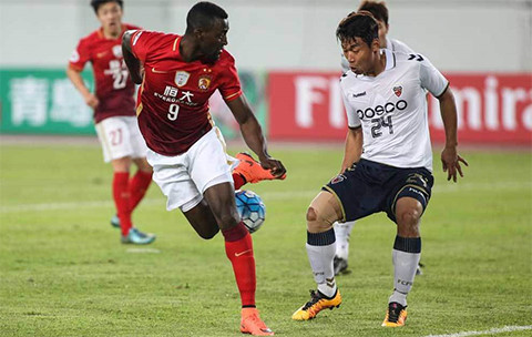 Ngay trước thềm mùa giải mới, Evergrande sửa sai bằng việc thanh lý hợp đồng với Martinez.