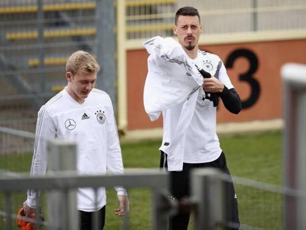 Các chân sút đang cạnh tranh suất đến Nga vào mùa Hè tới. Ảnh: Dfb.de.
