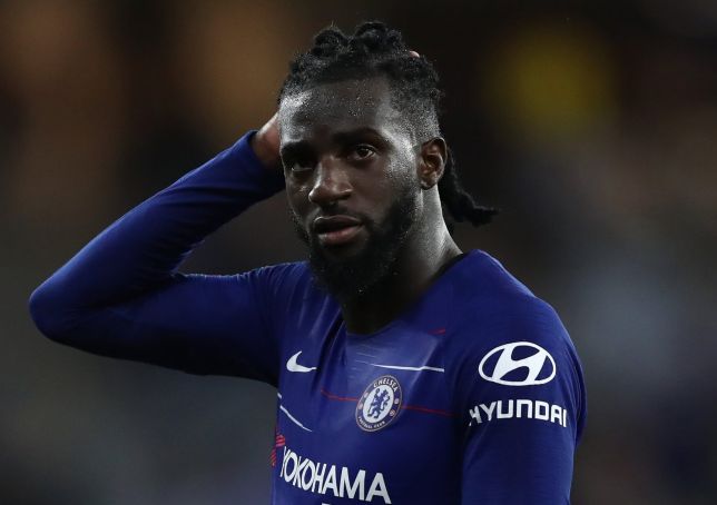 Tiemoue Bakayoko đối mặt nhiều thách thức tại Serie A.