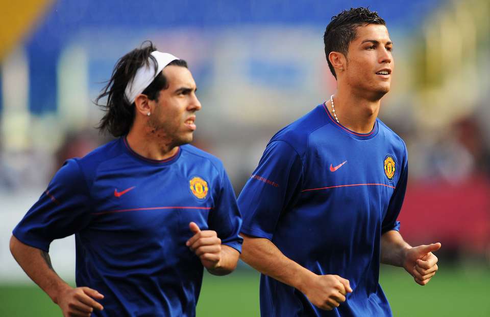 Carlos Tevez chỉ ra sự khác biệt giữa Lionel Messi và Cristiano Ronaldo - Bóng Đá