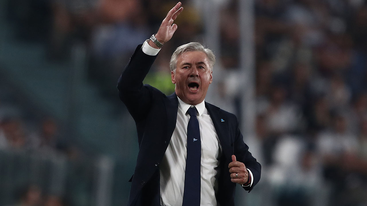 Kinh nghiệm của HLV Carlo Ancelotti liệu có được phát huy ở Napoli trước một lịch thi đấu đầy khó khăn sắp tới?