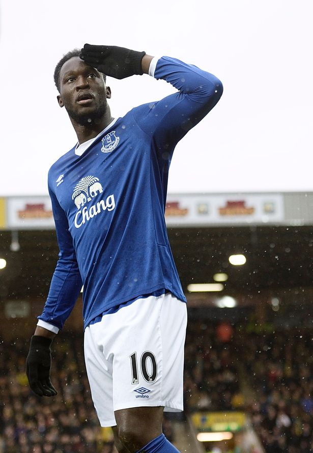 Hình ảnh "sát thủ" cao lớn, nhanh nhẹn trong màu áo Everton đã không còn. Thay vào đó là Lukaku mờ nhạt cùng khả năng dứt điểm tệ hại trước những cơ hội tưởng chừng không thể bỏ lỡ.