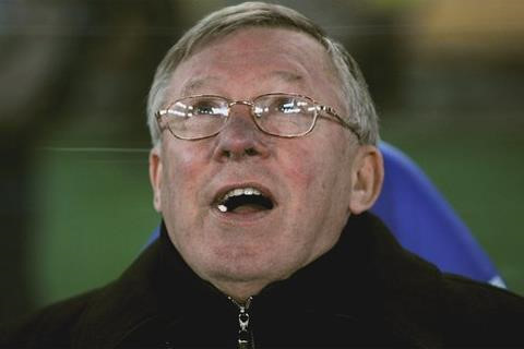 Ferguson nhai kẹo cao su là hình ảnh quen thuộc với người hâm mộ bóng đá Anh.